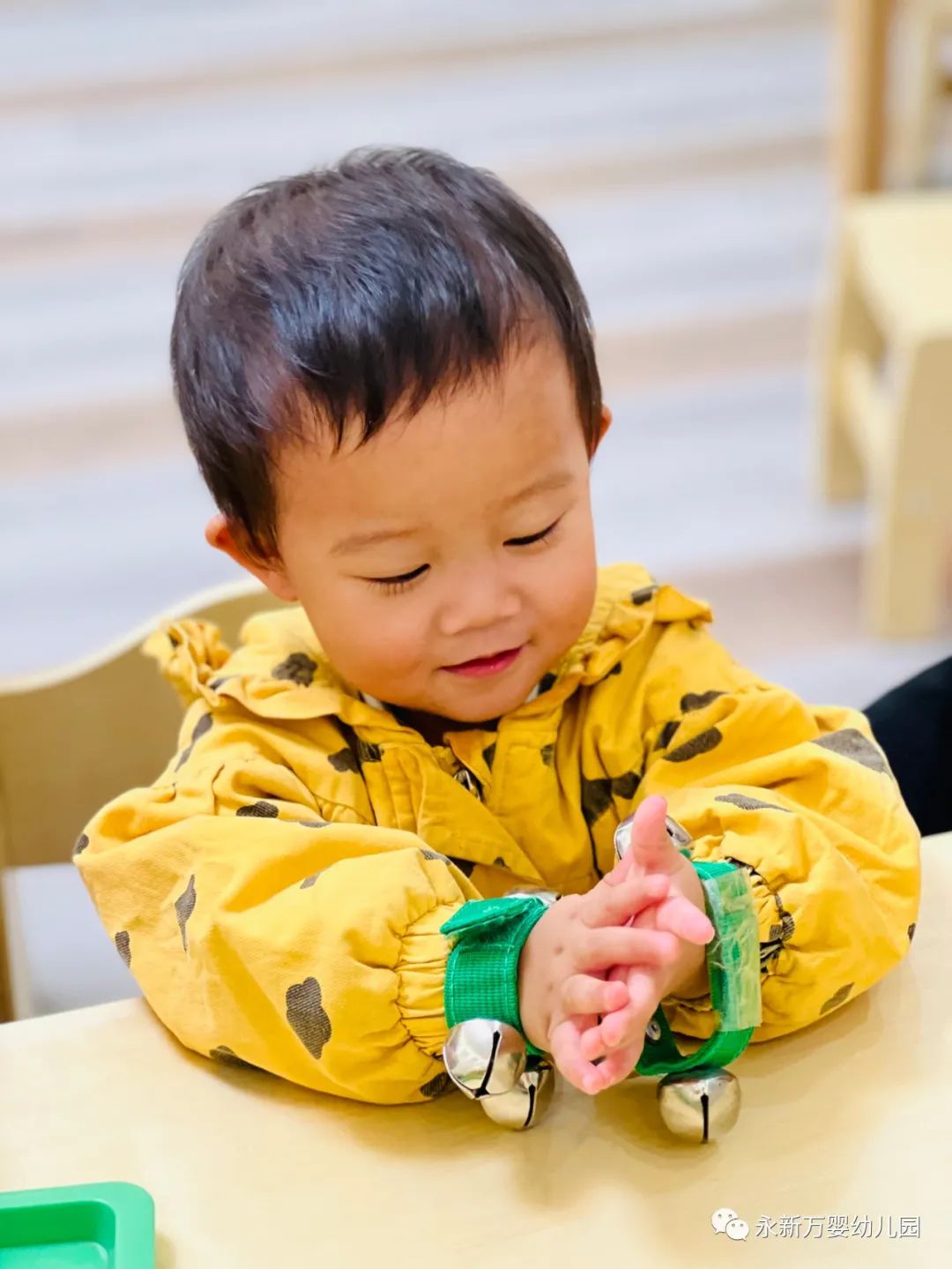 幼儿国际托育中心加盟_托育中心招生文案_托育招生海报