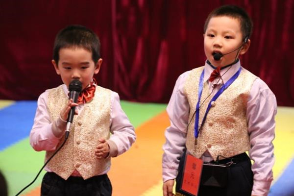 哎呀鸭少儿口才练习