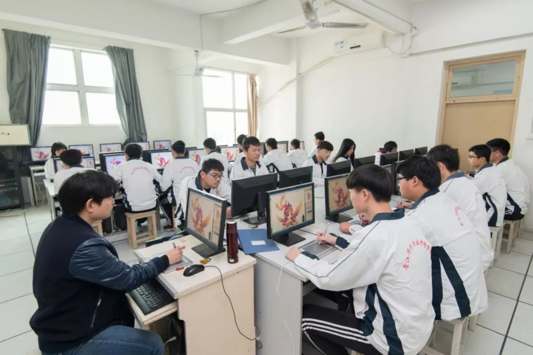 柳州市一职校招生电话_职校招生文案_晋江华侨职校2016招生