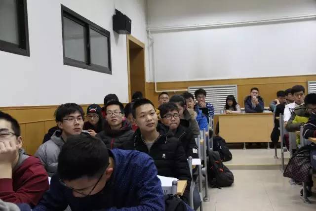 高校宣讲招生素材_进班招生宣讲幽默风趣_招生宣讲总结