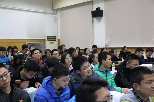 高校宣讲招生素材_进班招生宣讲幽默风趣_招生宣讲总结