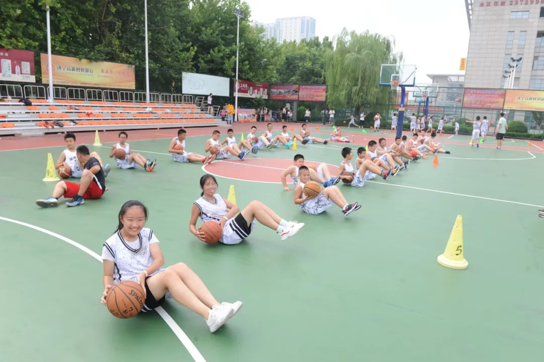 篮球训练营招生方案_上海大鲨鱼篮球俱乐部_篮球俱乐部招生方案