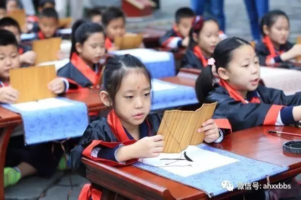 少儿国学班学什么_少儿国学班招生宣传语_国学班招生