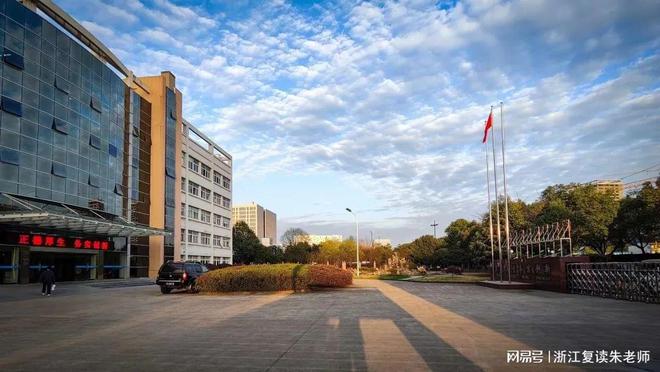 高考复读学校招生话术_招生百团大战话术_教育机构招生技巧话术