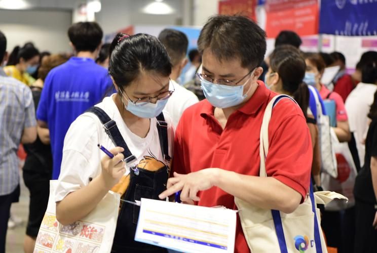 怎样宣传中职招生_深圳有什么职校会招生_三峡联合职业大学招生